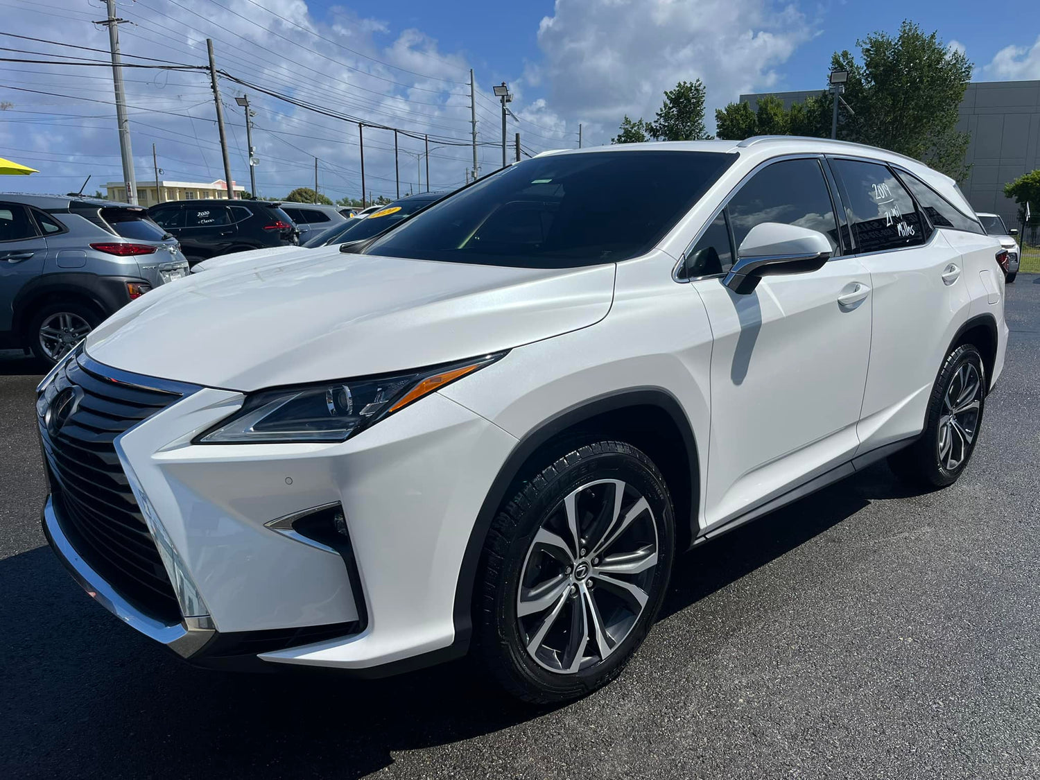 SUV